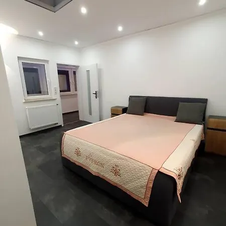 Ferienwohnung In Heidingsfeld